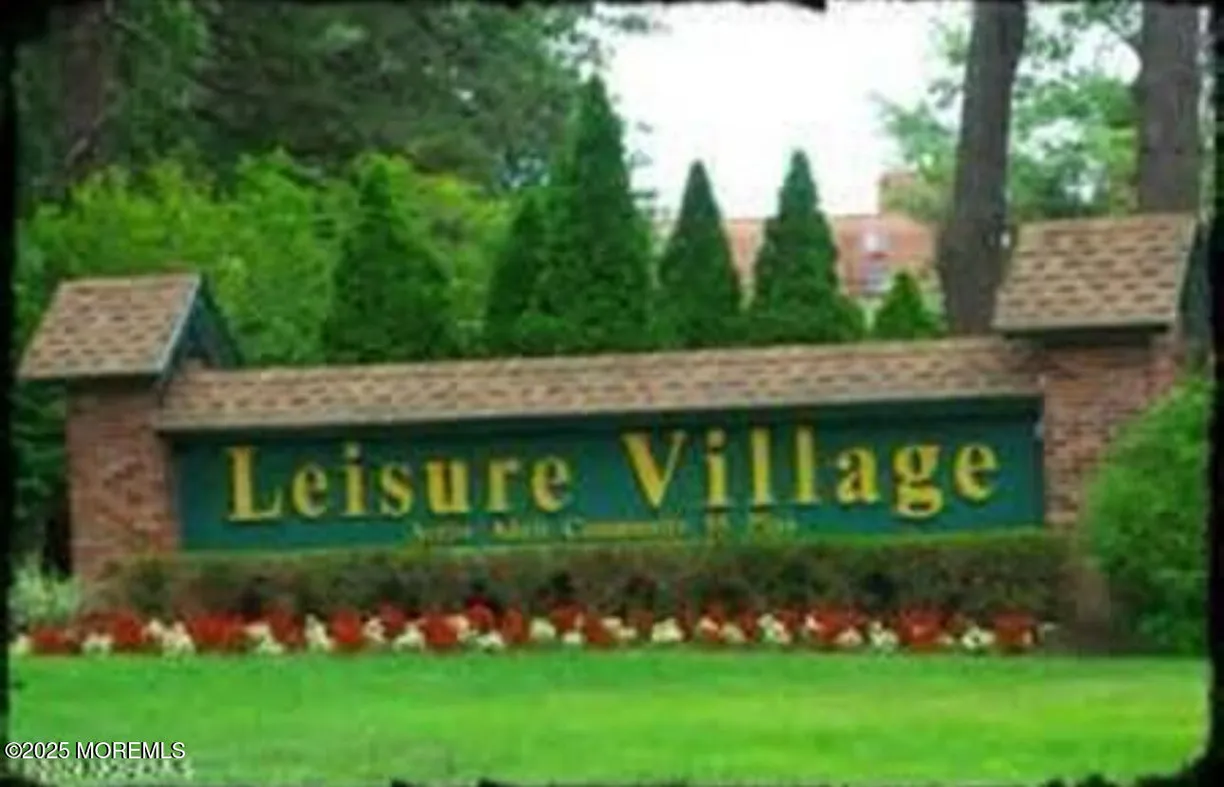 Rockland/Orange/NJ Real Estate | View  | 2 Beds, 1 Bath