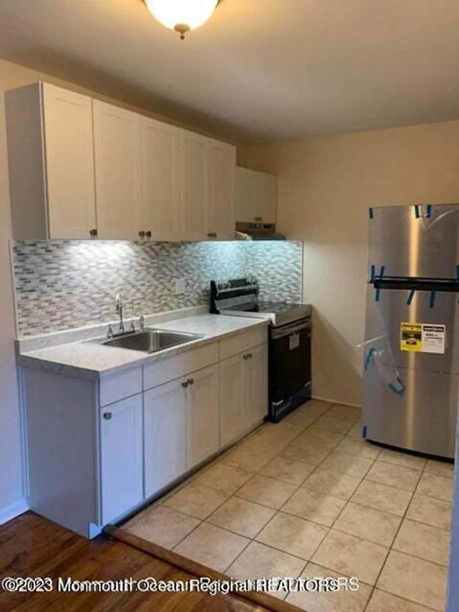 Rockland/Orange/NJ Real Estate | View 175 Buckelew Avenue, BLDG 2 -  6 | 1 Bed, 1 Bath