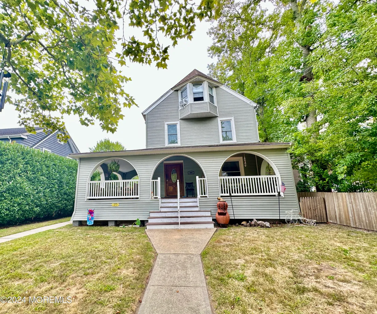 Rockland/Orange/NJ Real Estate | View 1004 5th Avenue, 1 | 1 Bed, 1 Bath