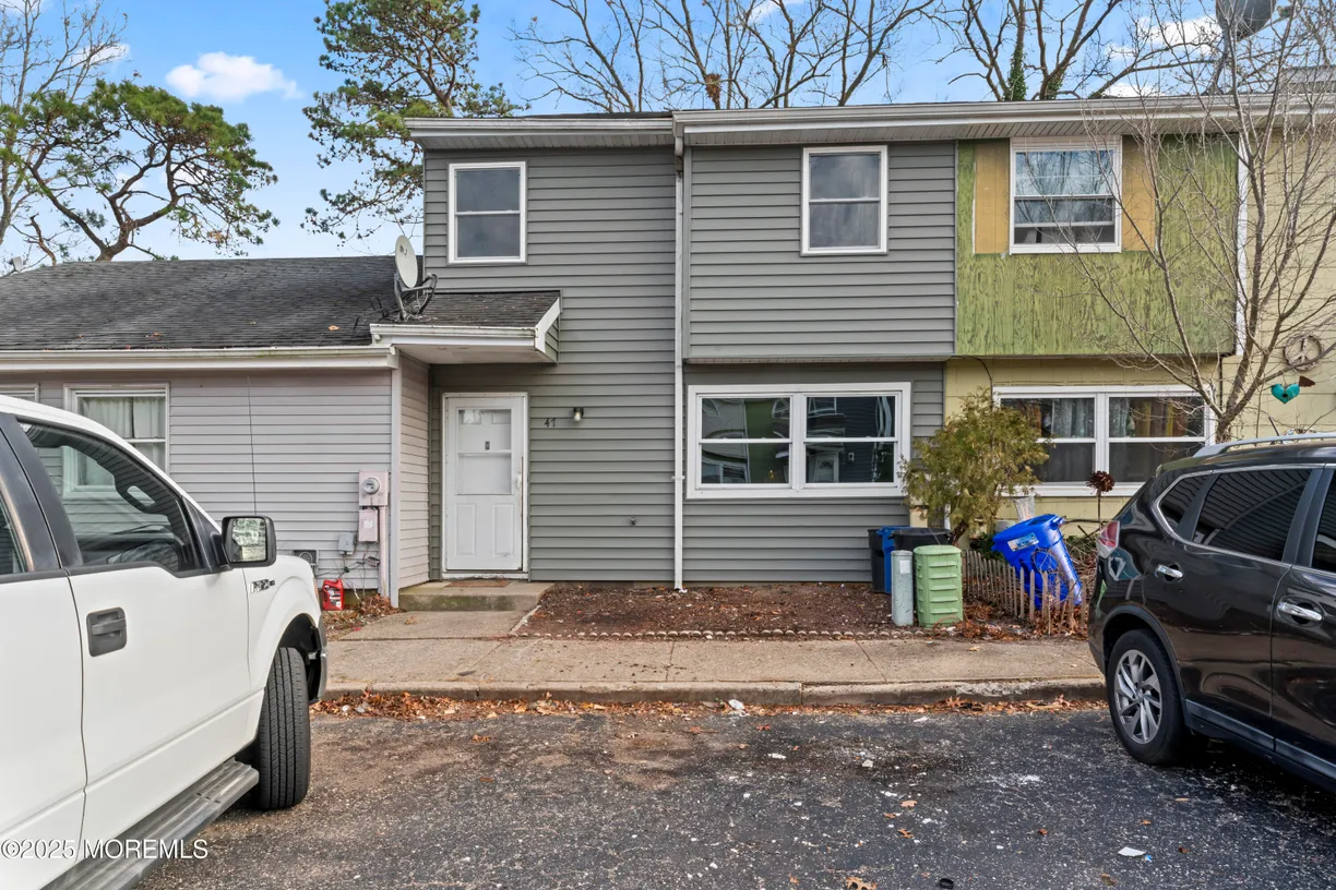 Rockland/Orange/NJ Real Estate | View 47 Lexington Boulevard | 3 Beds, 2 Baths
