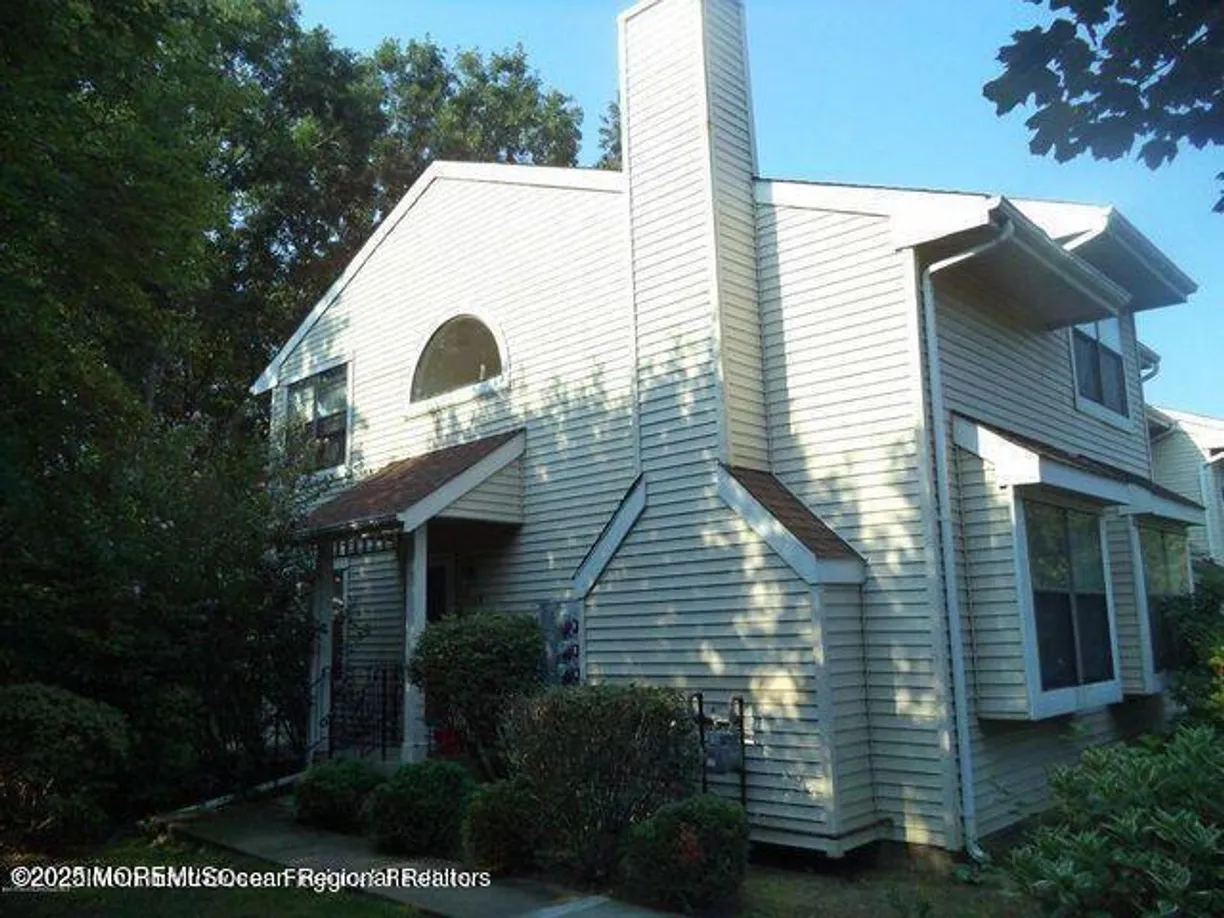 Rockland/Orange/NJ Real Estate | View 1801 Breckenridge Place | 3 Beds, 2 Baths