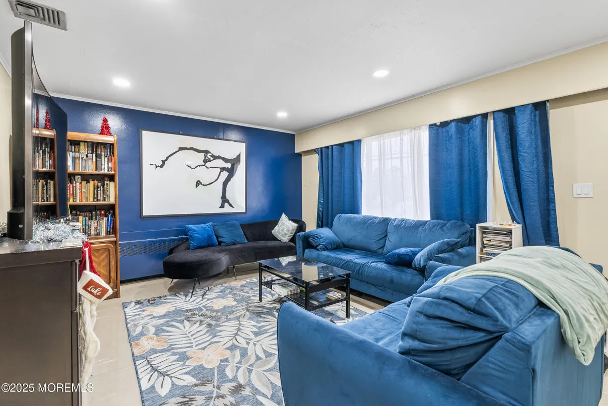 Rockland/Orange/NJ Real Estate | View 128 Beechwood Avenue | Listing