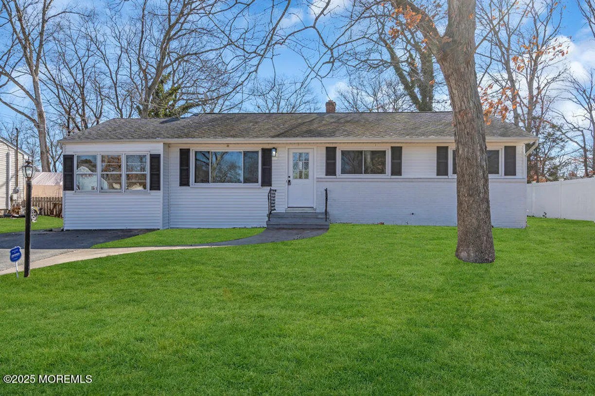 Rockland/Orange/NJ Real Estate | View 18 Oakside Drive | 4 Beds, 1 Bath