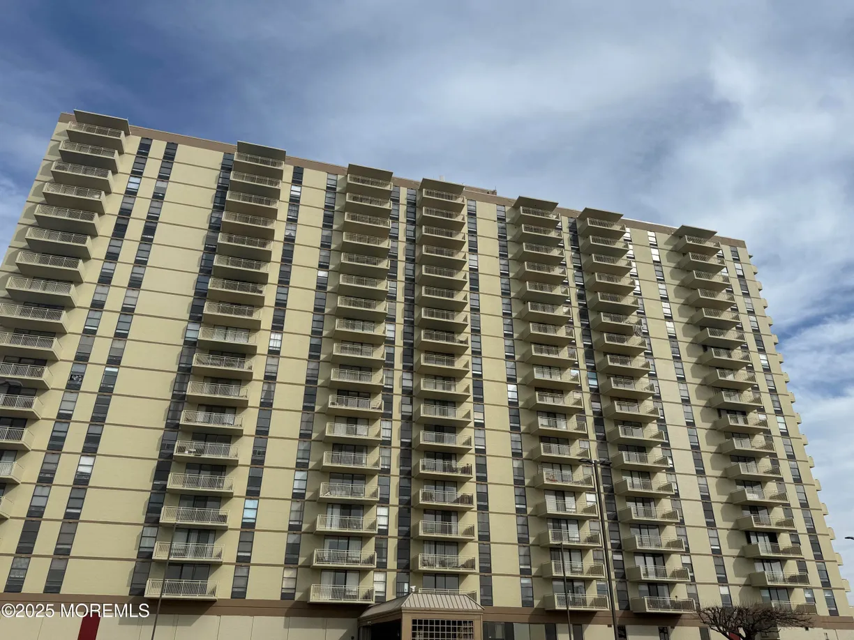 Rockland/Orange/NJ Real Estate | View 787 Ocean Avenue, 207 | 1 Bed, 1 Bath