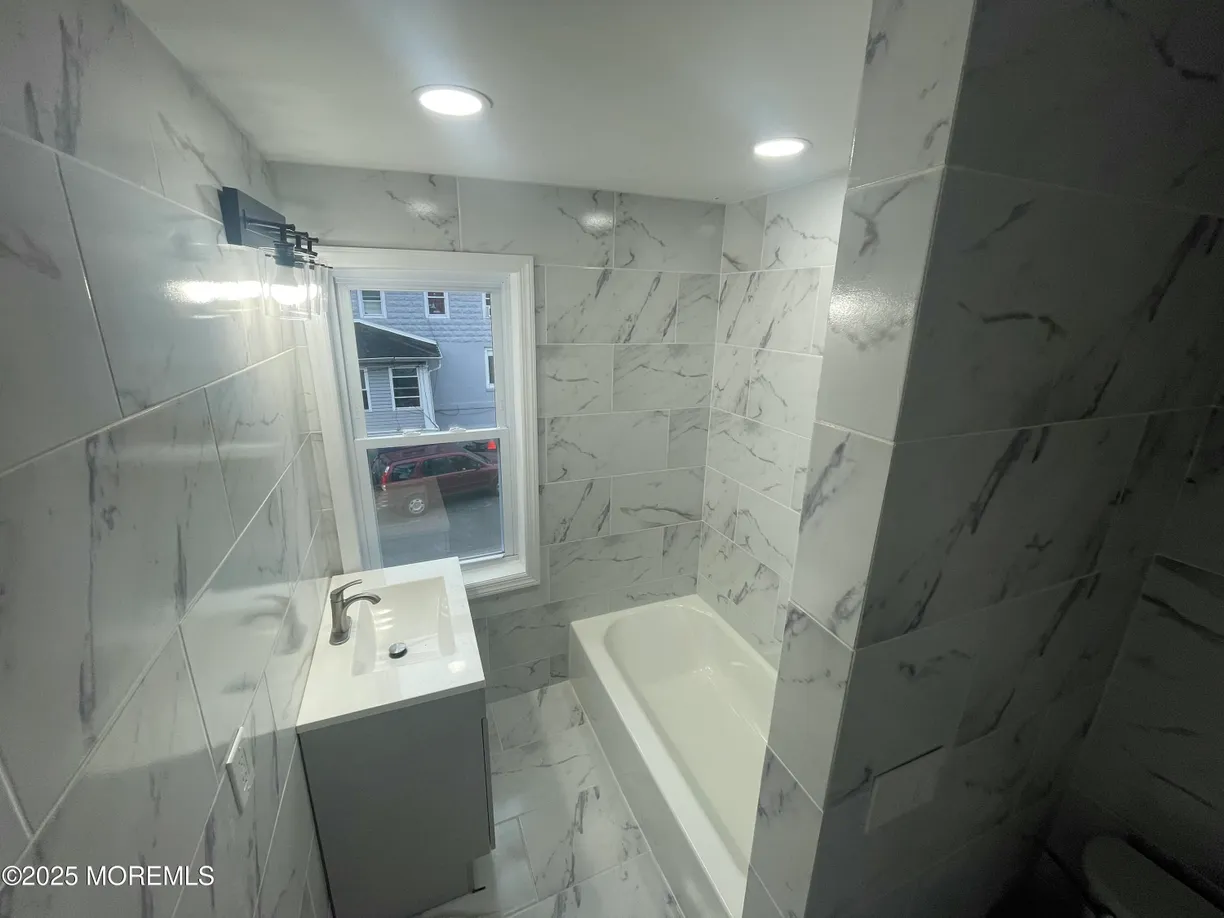 Rockland/Orange/NJ Real Estate | View 405 Myrtle Avenue | Listing
