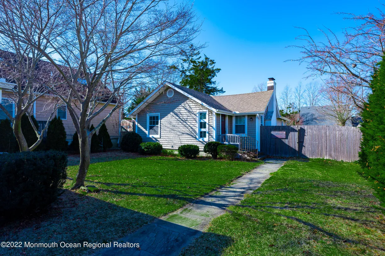 Rockland/Orange/NJ Real Estate | View 2165 Terrace Place | 3 Beds, 1 Bath