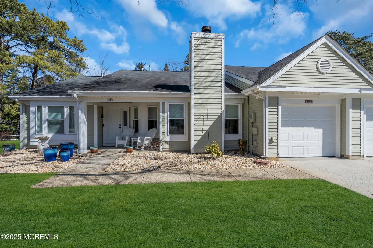 Rockland/Orange/NJ Real Estate | View 1115 Thornbury Lane, A | 2 Beds, 2 Baths