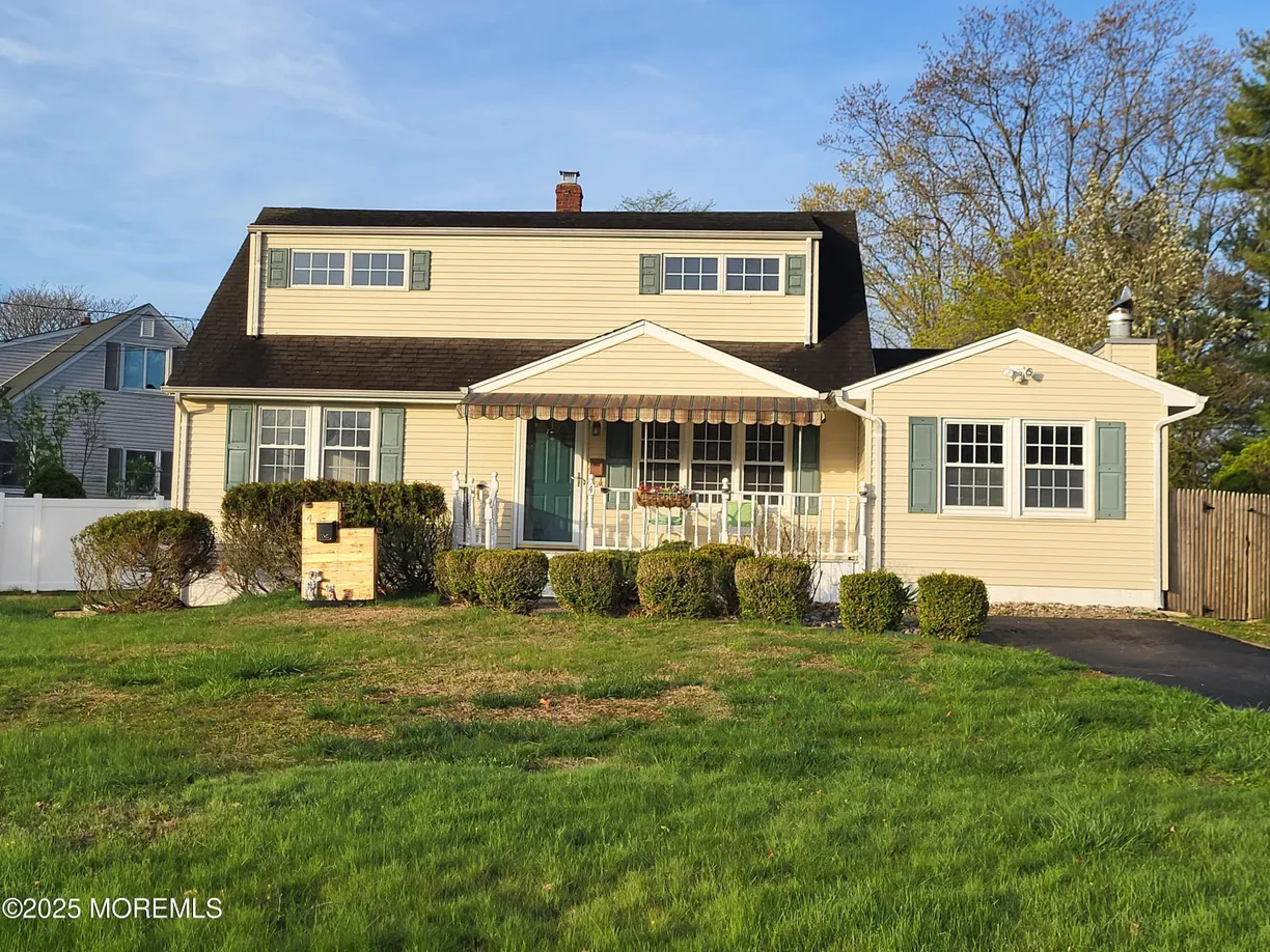 Rockland/Orange/NJ Real Estate | View 4 Lloyd Place | Listing