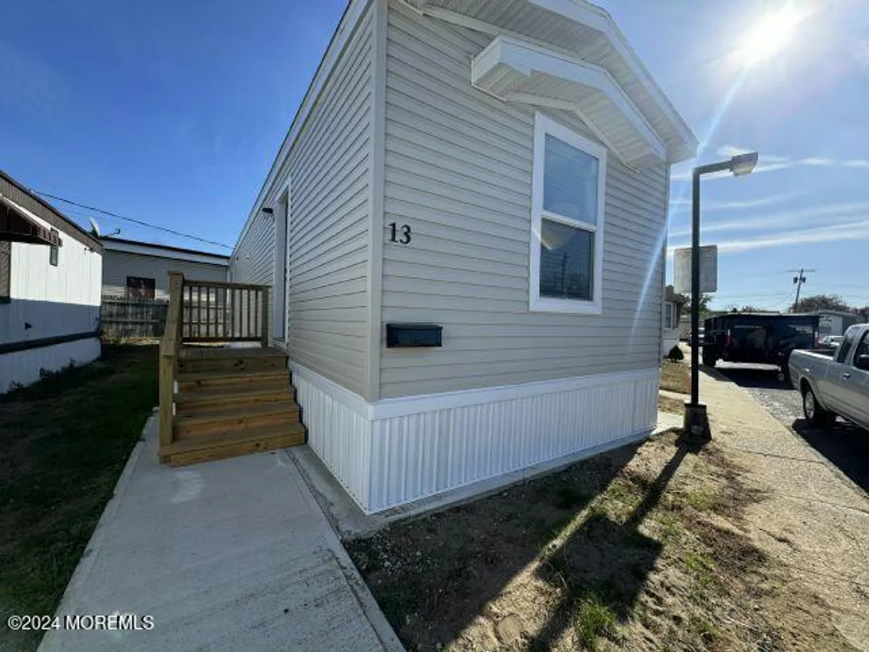 Rockland/Orange/NJ Real Estate | View 13 Avenue A | 2 Beds, 1 Bath