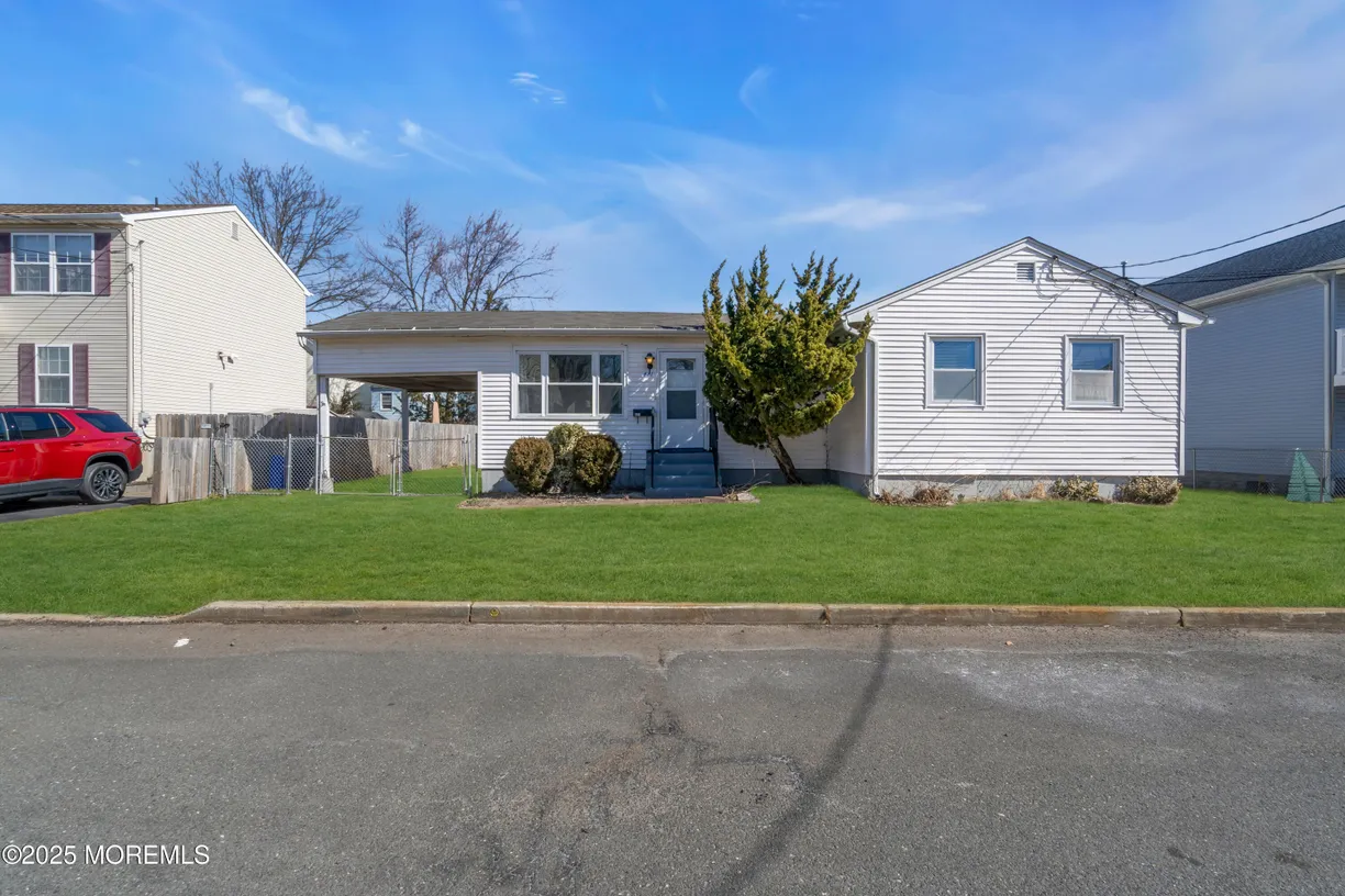 Rockland/Orange/NJ Real Estate | View 821 4th Street | 3 Beds, 1 Bath