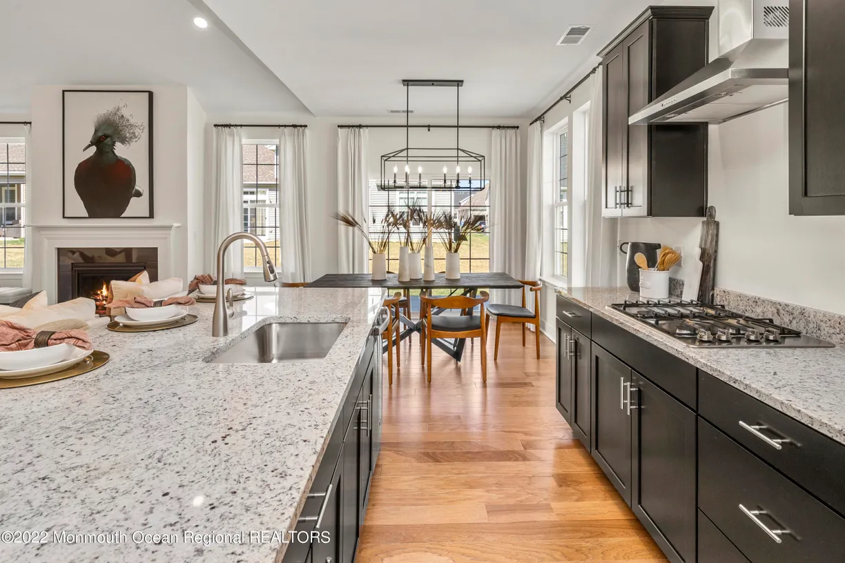 Rockland/Orange/NJ Real Estate | View 3 Longwood Drive | 3 Beds, 3 Baths