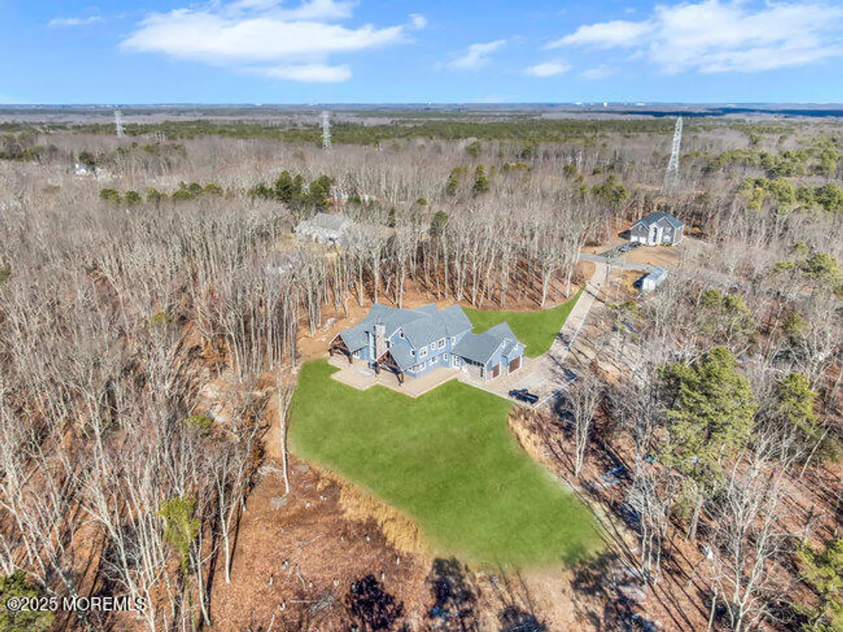 Rockland/Orange/NJ Real Estate | View 530 Chandler Road | 7 Beds, 3 Baths