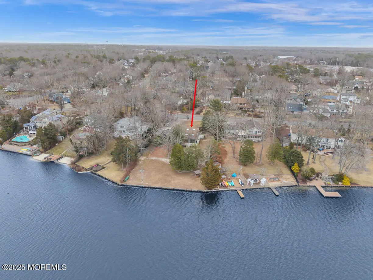 Rockland/Orange/NJ Real Estate | View 99 N Lakeshore Drive | Listing