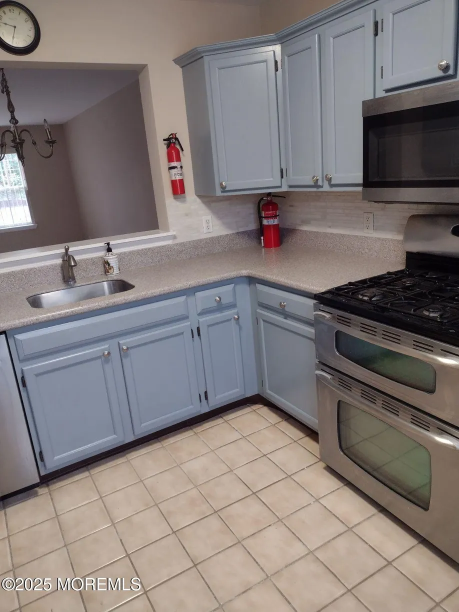 Rockland/Orange/NJ Real Estate | View 37 Quail Run | 2 Beds, 2 Baths