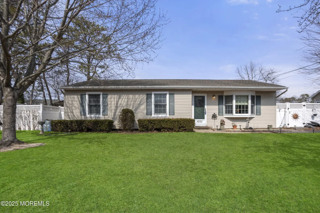 Rockland/Orange/NJ Real Estate | View 1033 Birmingham Avenue | 3 Beds, 1 Bath
