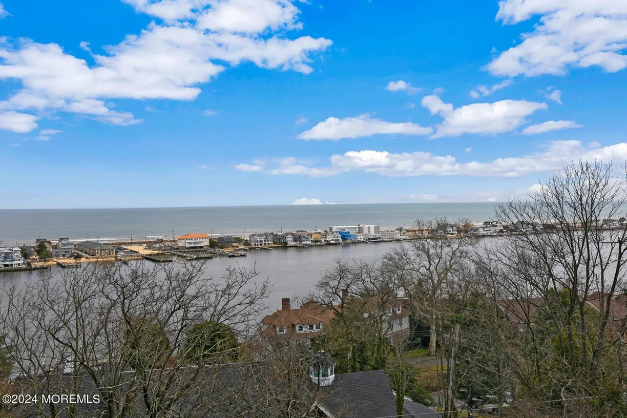 Rockland/Orange/NJ Real Estate | View 157 Portland Road | 4 Beds, 3 Baths