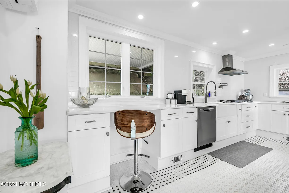 Rockland/Orange/NJ Real Estate | View 157 Portland Road | Listing