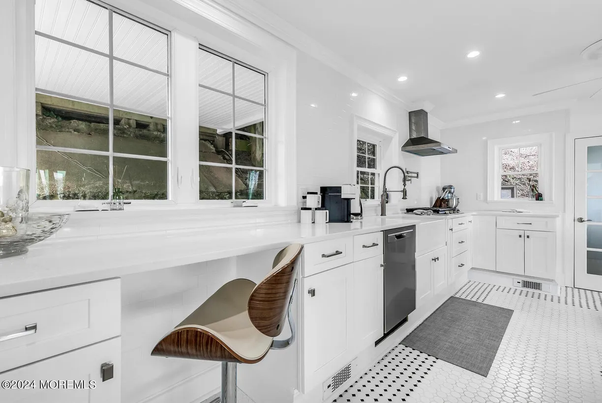 Rockland/Orange/NJ Real Estate | View 157 Portland Road | Listing