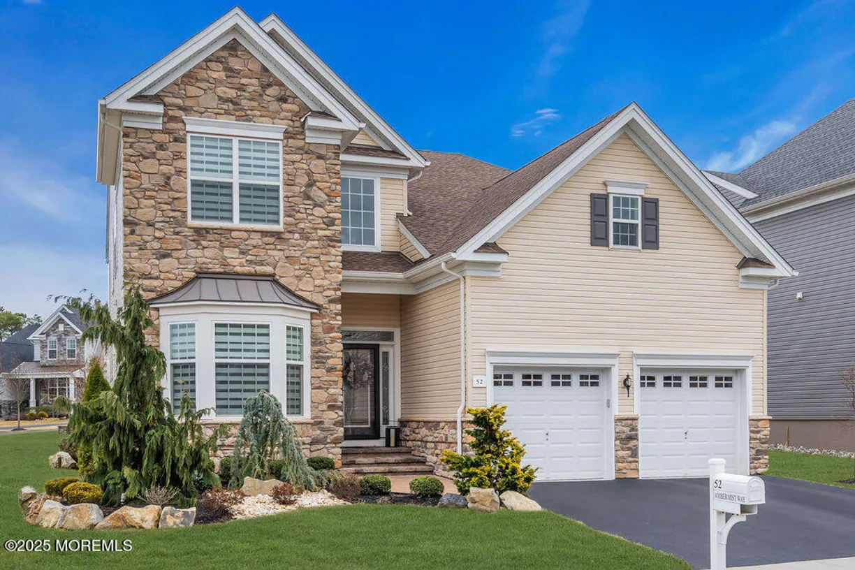 Rockland/Orange/NJ Real Estate | View 52 Ambermist Way | Listing