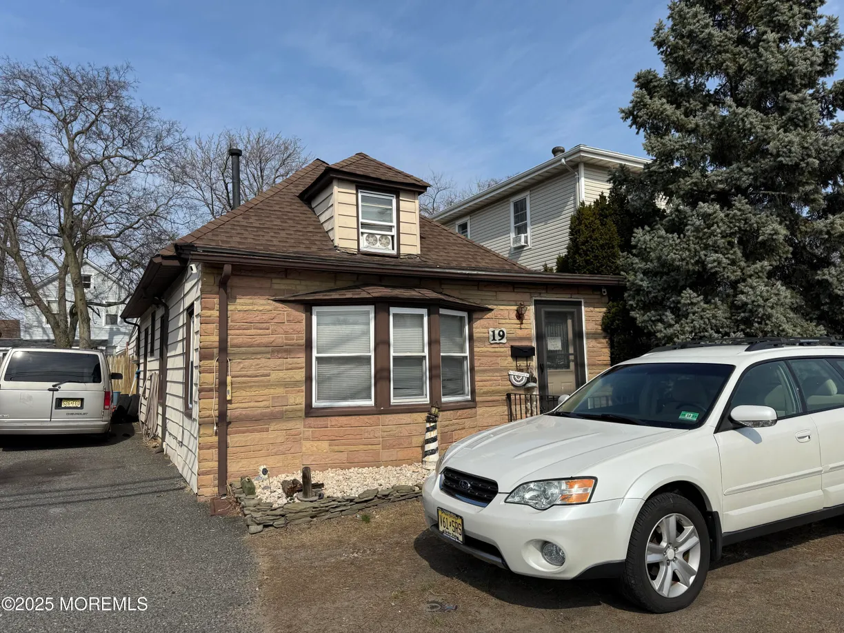 Rockland/Orange/NJ Real Estate | View 19 State Route 36 | 3 Beds, 1 Bath