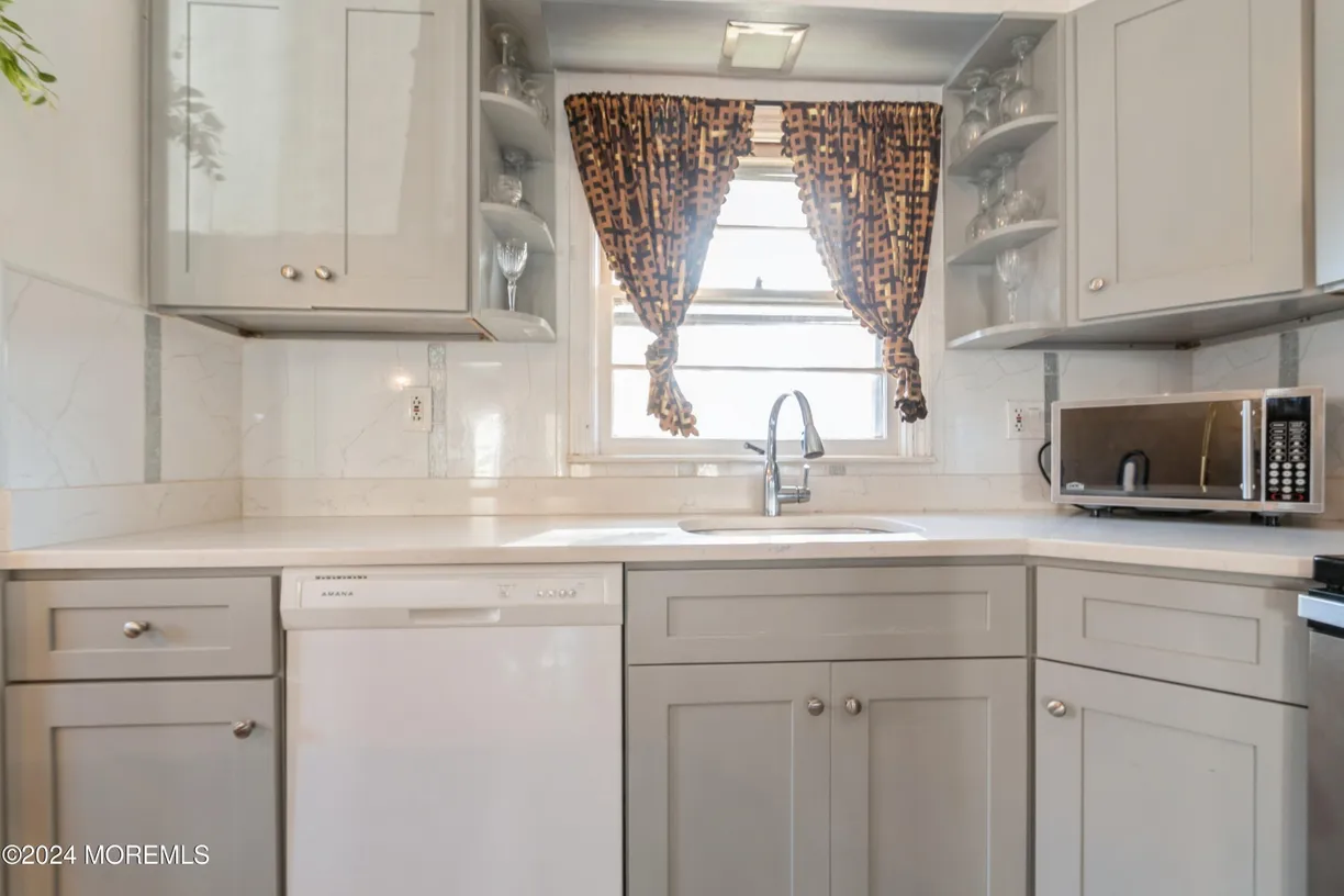 Rockland/Orange/NJ Real Estate | View 8 Forest Brook Drive | Listing