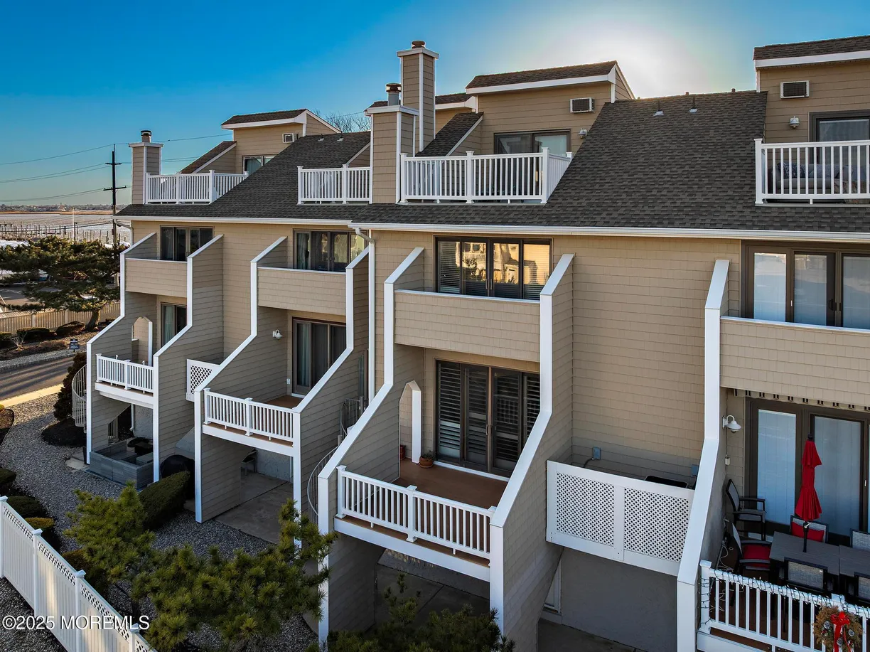 Rockland/Orange/NJ Real Estate | View 1266 Ocean Avenue, 20 | Listing