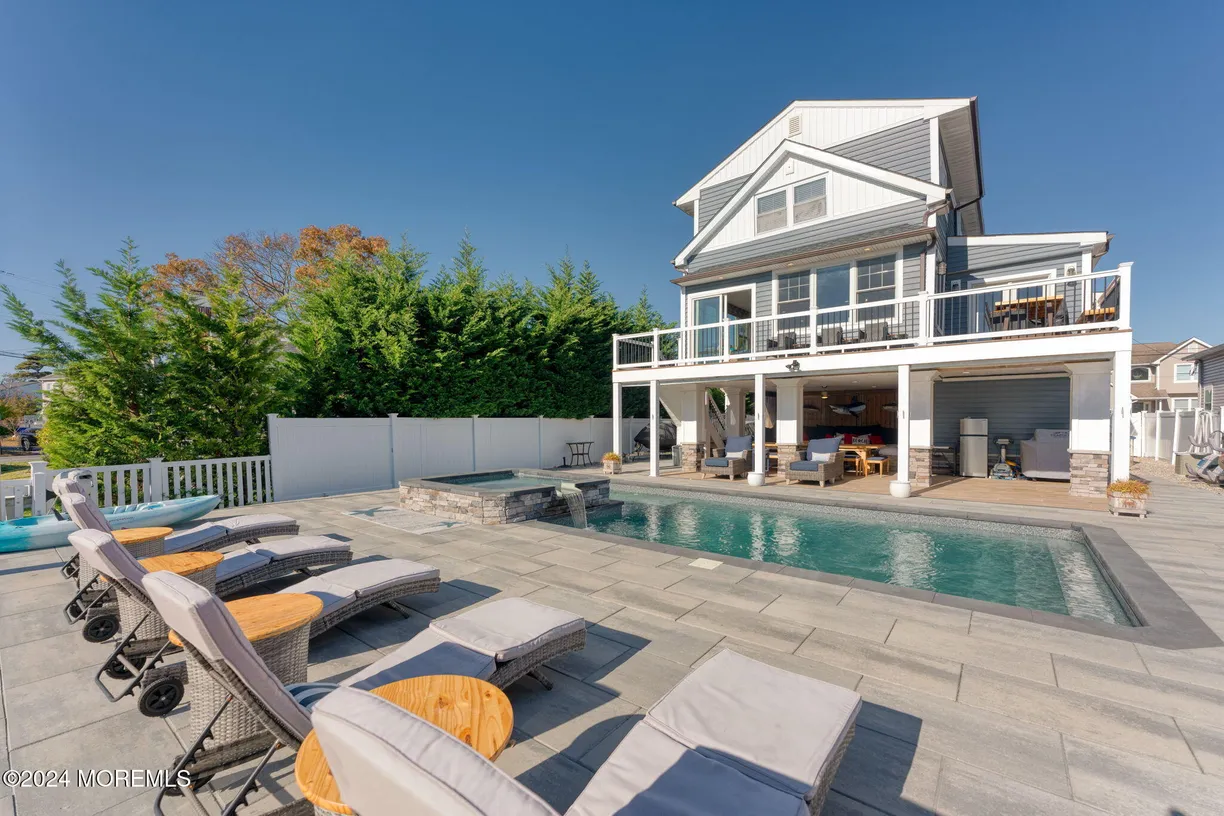 Rockland/Orange/NJ Real Estate | View 763 Princeton Avenue | 6 Beds, 4 Baths