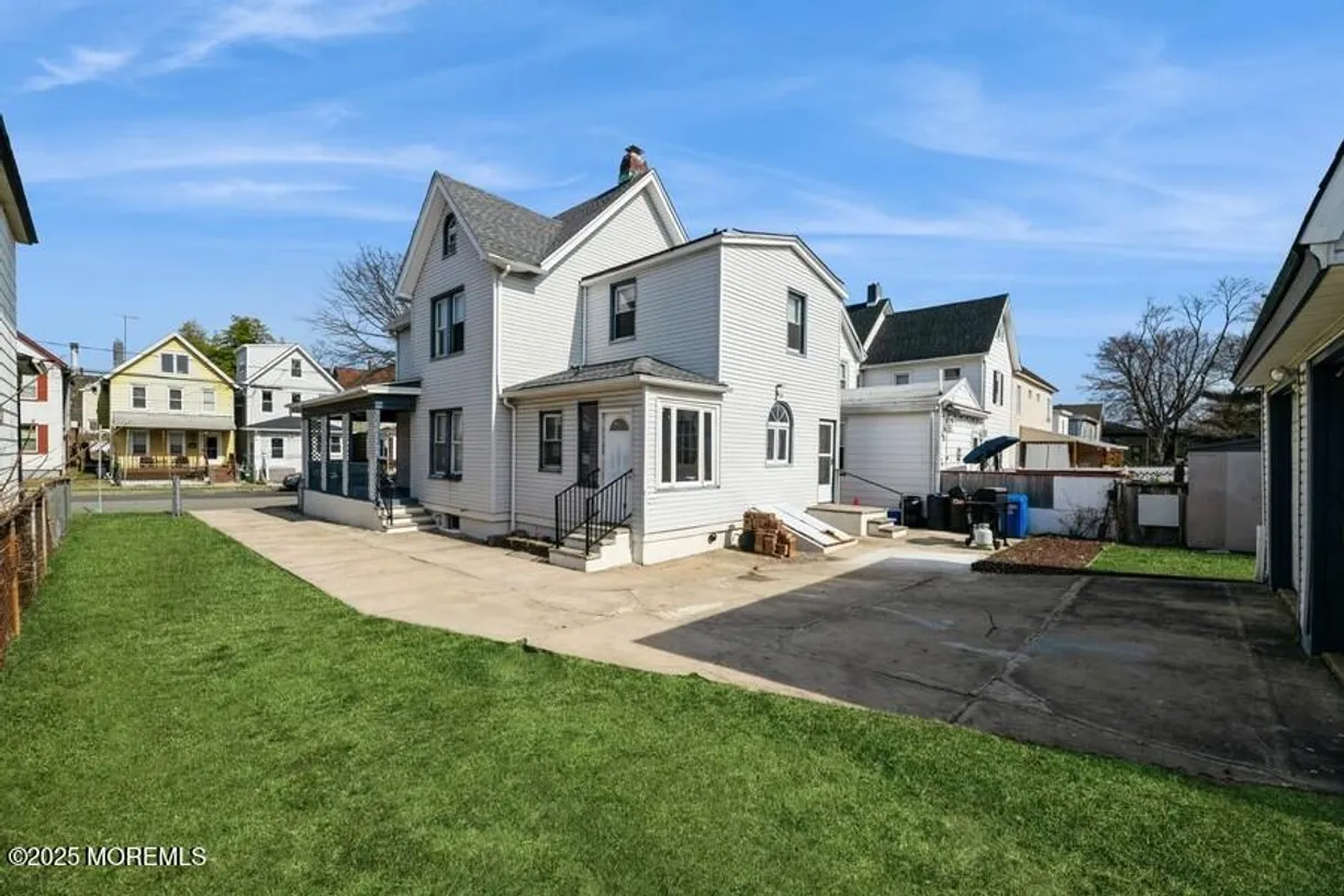 Rockland/Orange/NJ Real Estate | View 251 Henry Street | Listing