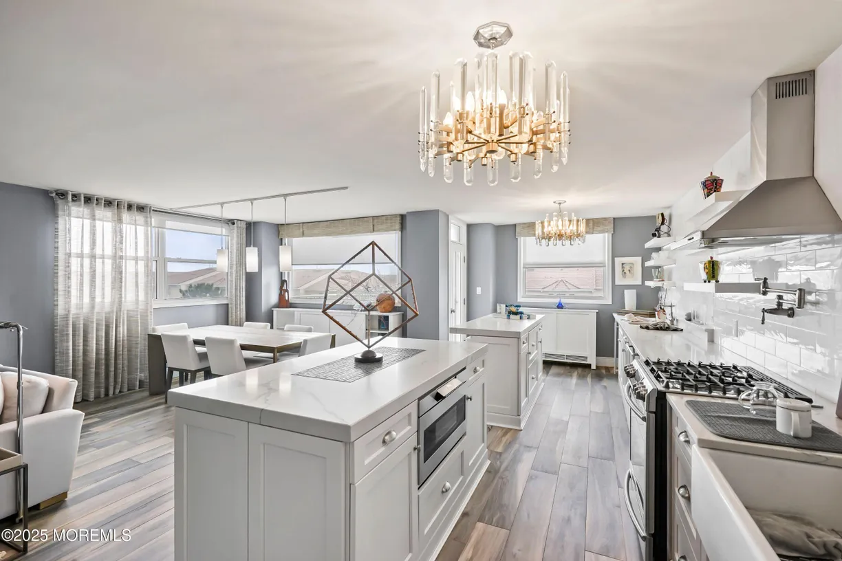 Rockland/Orange/NJ Real Estate | View 675 Ocean Avenue, 4I | 3 Beds, 2 Baths
