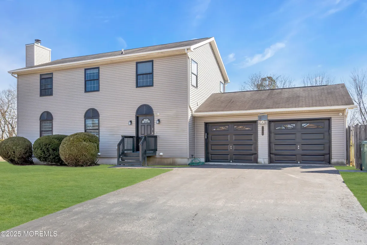 Rockland/Orange/NJ Real Estate | View 1158 Idalia Avenue | Listing