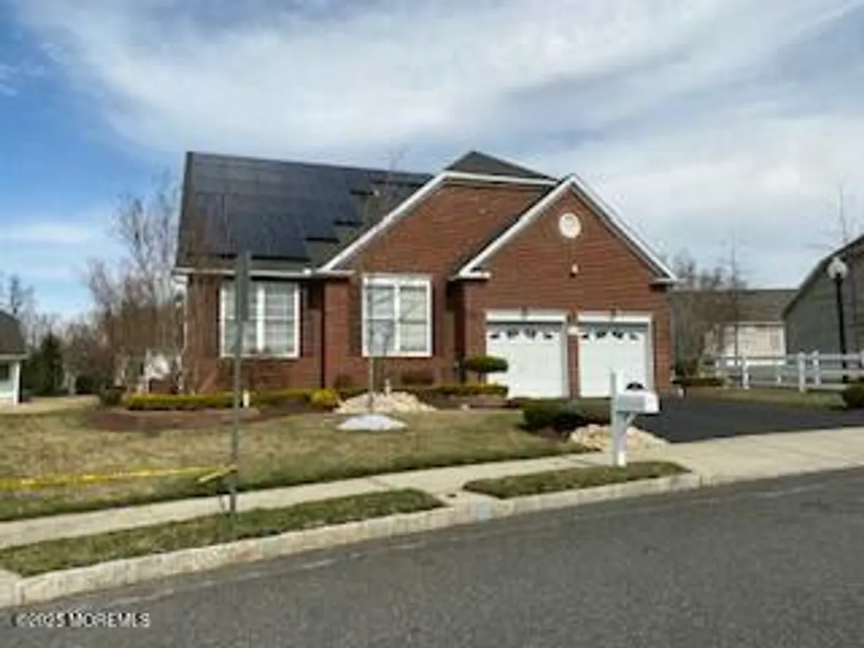 Rockland/Orange/NJ Real Estate | View 344 Van Dusen Drive | 3 Beds, 2 Baths