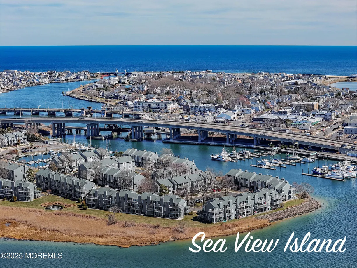 Rockland/Orange/NJ Real Estate | View 306 Sea Spray Lane | Listing
