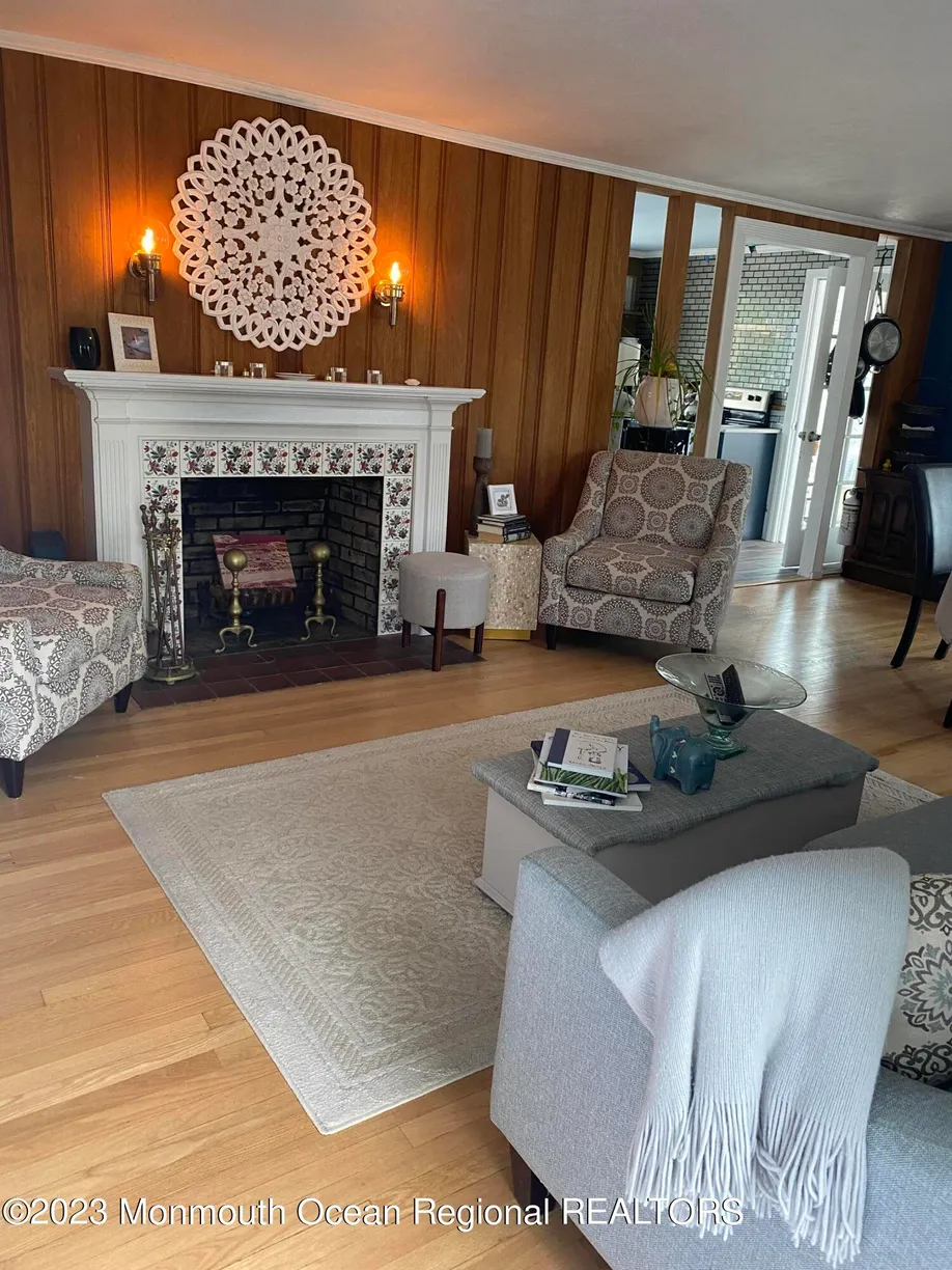 Rockland/Orange/NJ Real Estate | View 190 N 35 Highway | Listing