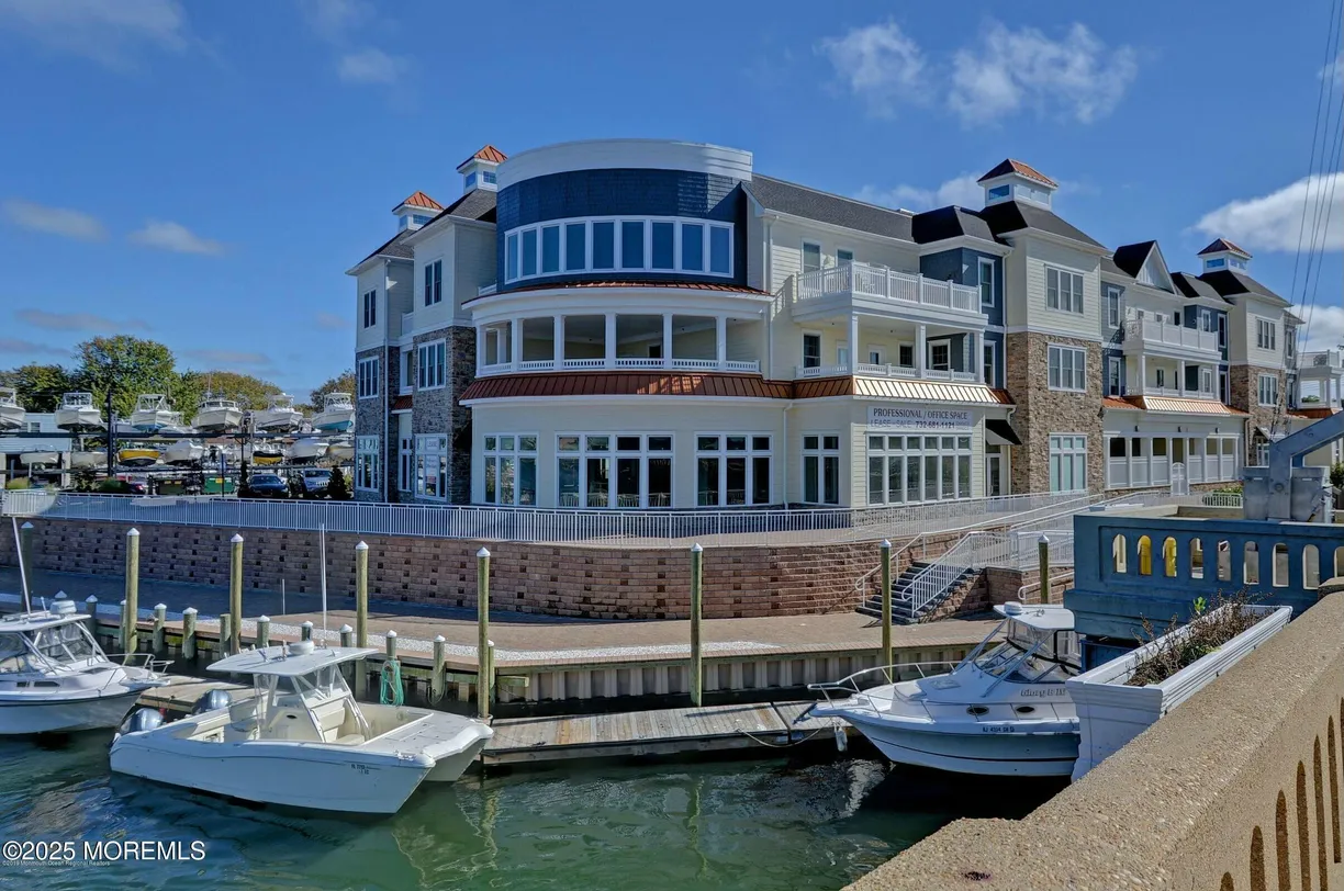 Rockland/Orange/NJ Real Estate | View 616 Fifth Avenue, 304 | 2 Beds, 2 Baths