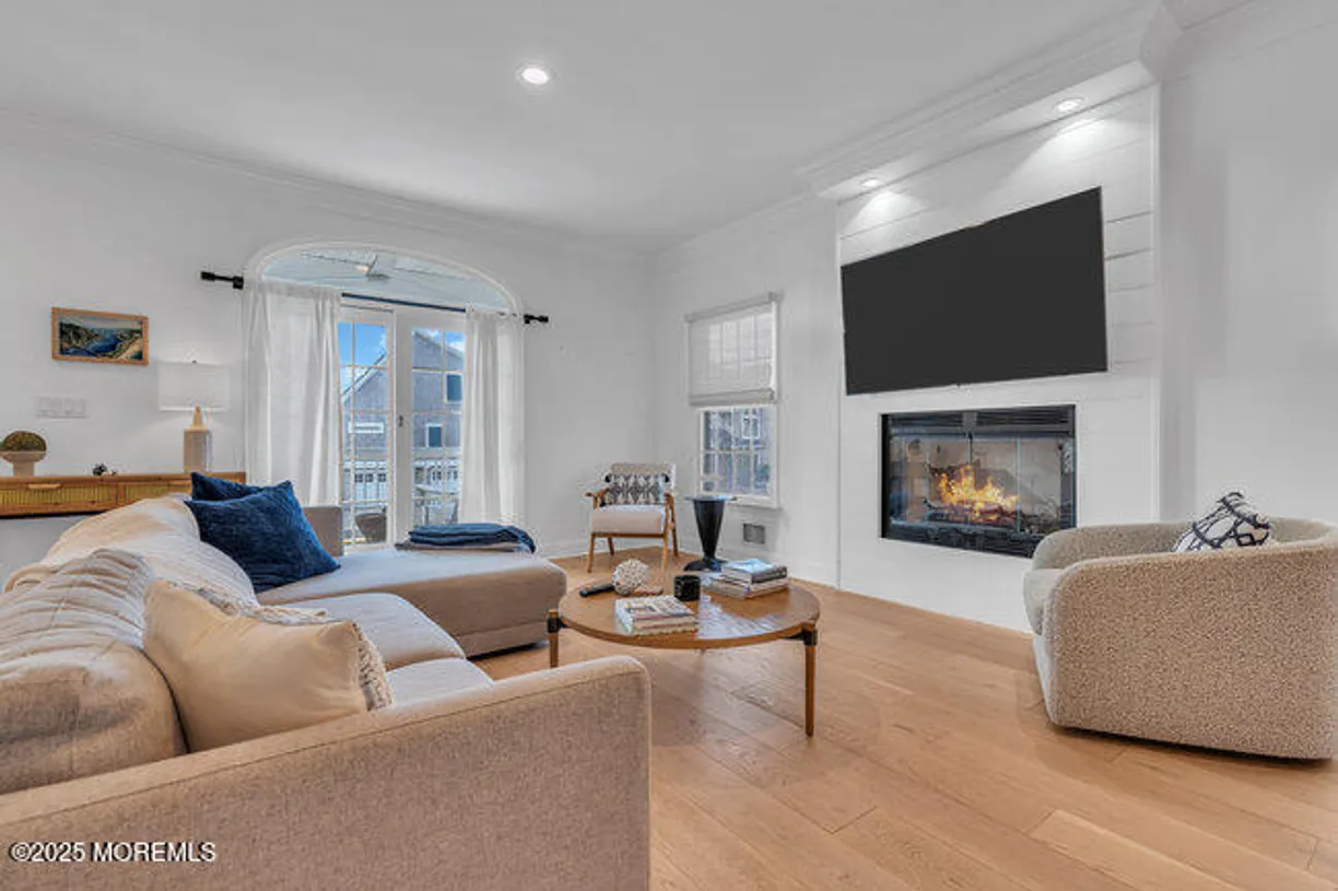 Rockland/Orange/NJ Real Estate | View 2 Captains Court | Listing