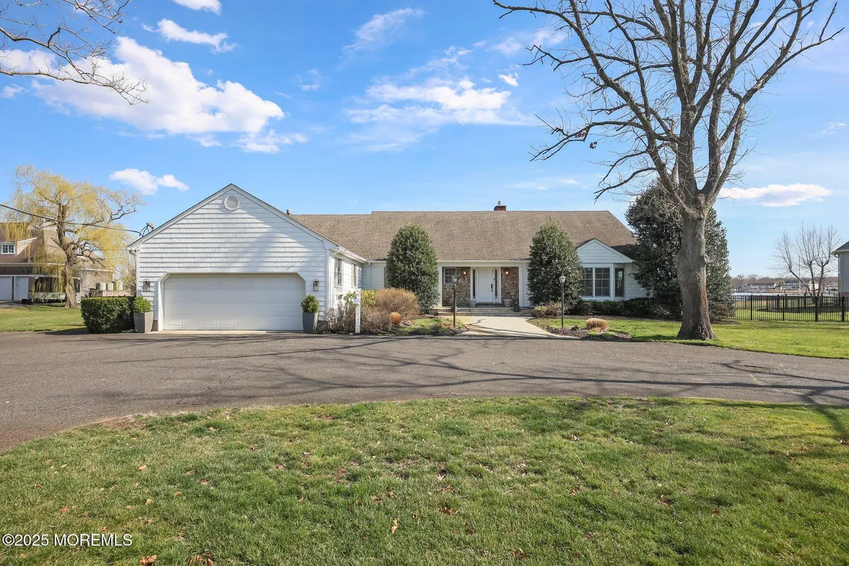 Rockland/Orange/NJ Real Estate | View 92 Gooseneck Point Road | Listing
