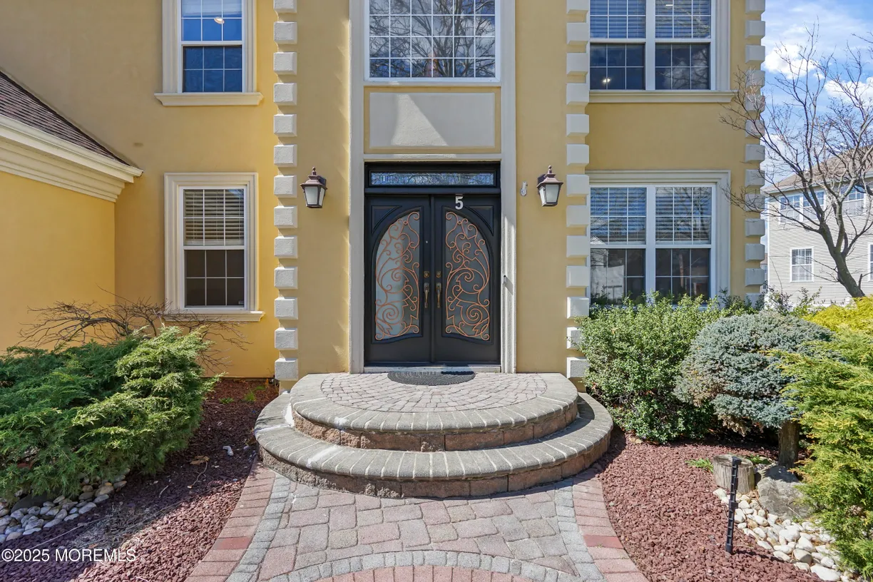 Rockland/Orange/NJ Real Estate | View 5 Pecan Valley Drive | Listing