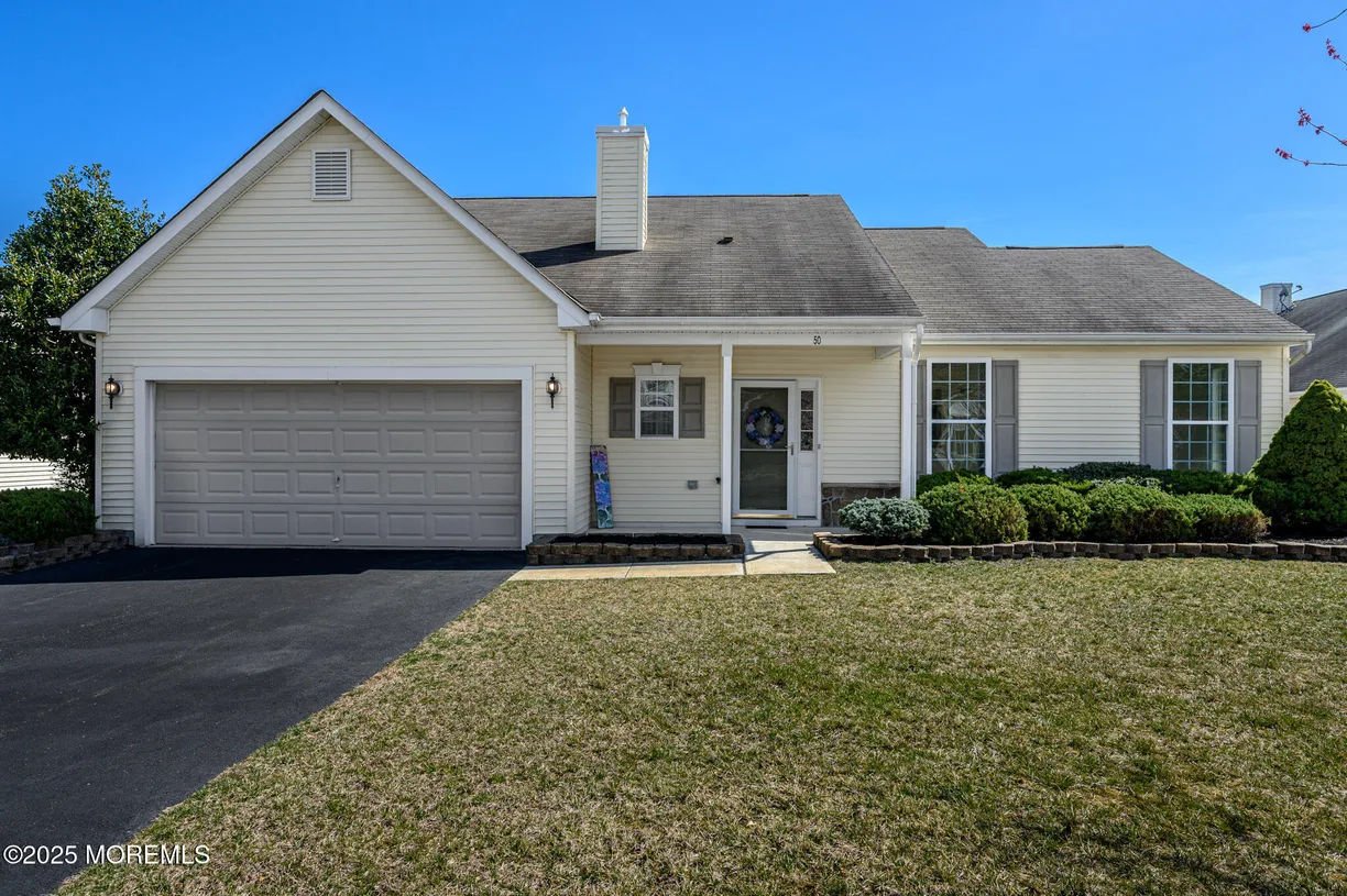 Rockland/Orange/NJ Real Estate | View 50 Country Walk Boulevard | 2 Beds, 2 Baths