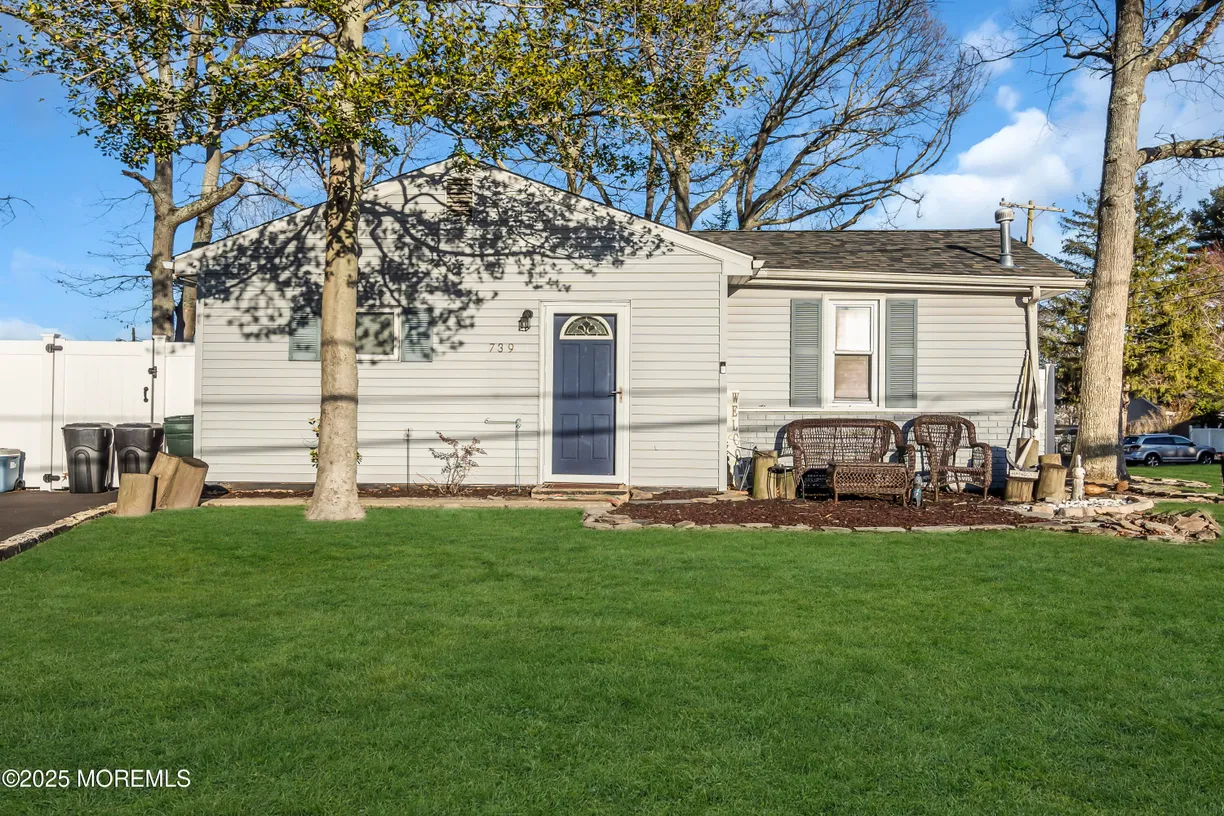 Rockland/Orange/NJ Real Estate | View 739 Birch Road | 3 Beds, 1 Bath