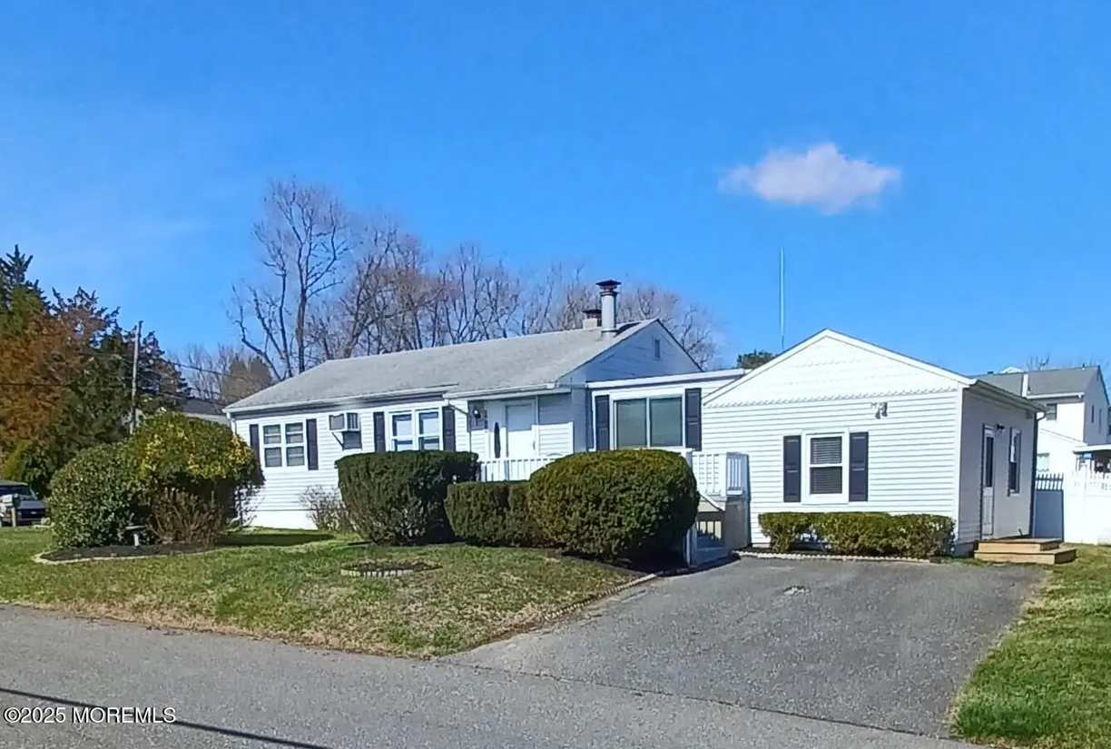 Rockland/Orange/NJ Real Estate | View 1907 Lincoln Avenue | Listing