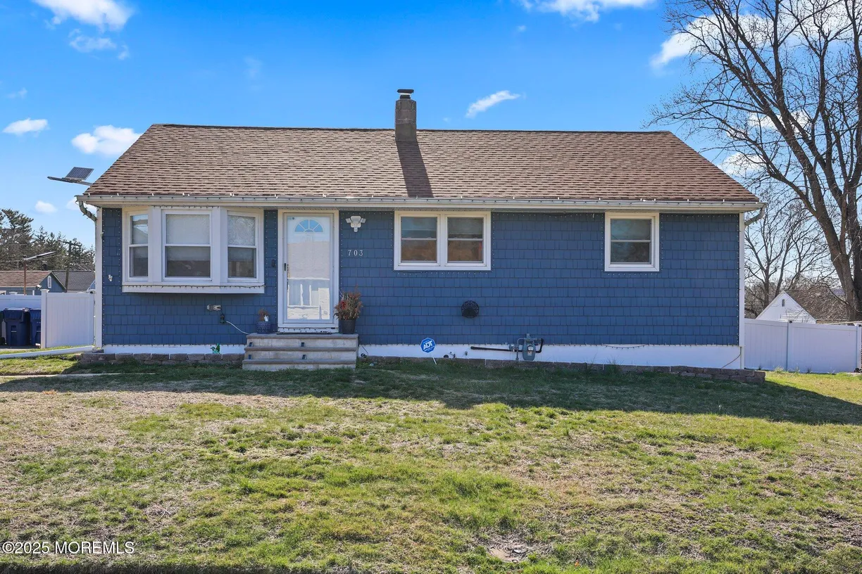 Rockland/Orange/NJ Real Estate | View 703 Marsha Drive | 3 Beds, 1 Bath