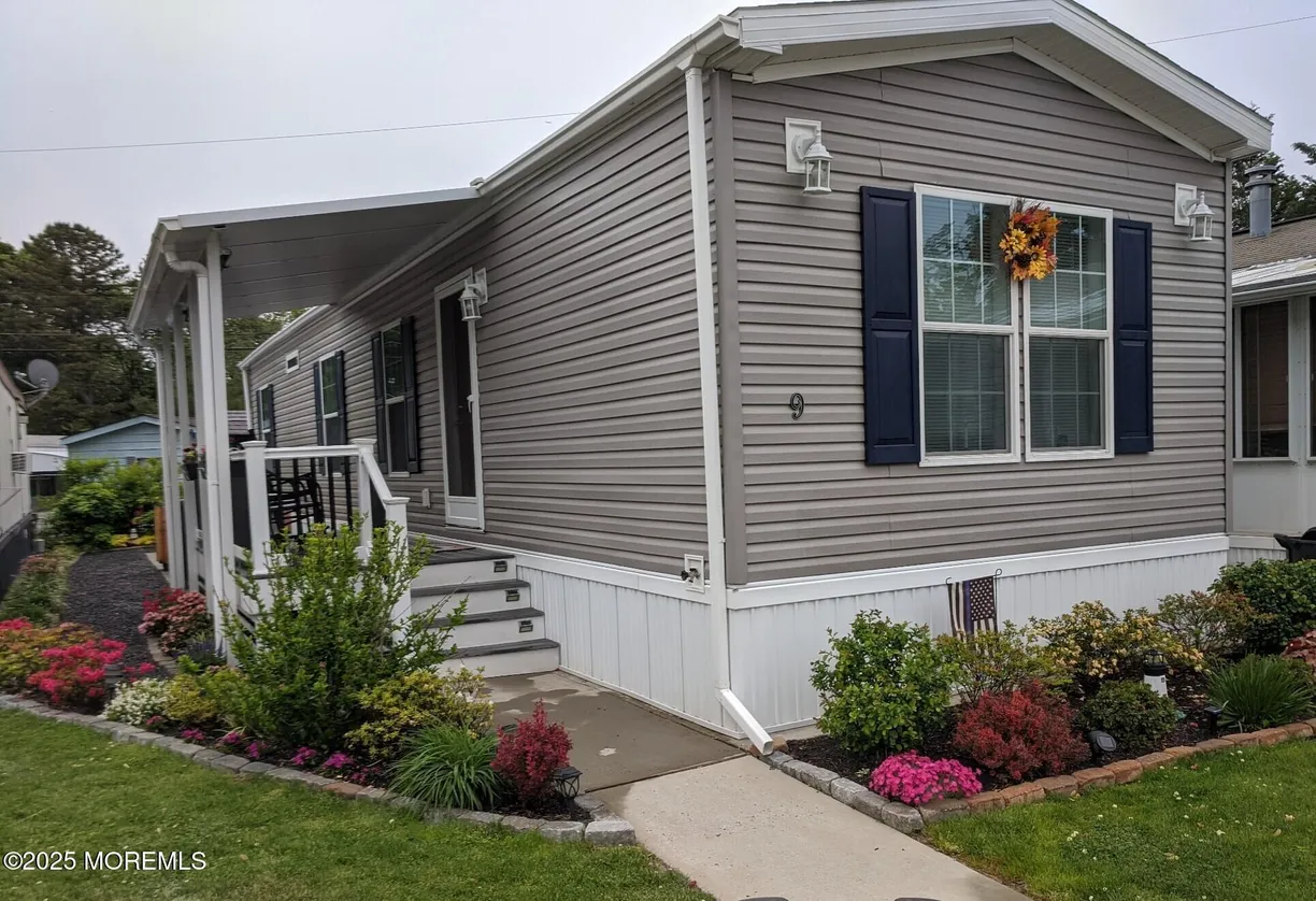 Rockland/Orange/NJ Real Estate | View 9 Shorehaven Road | Listing
