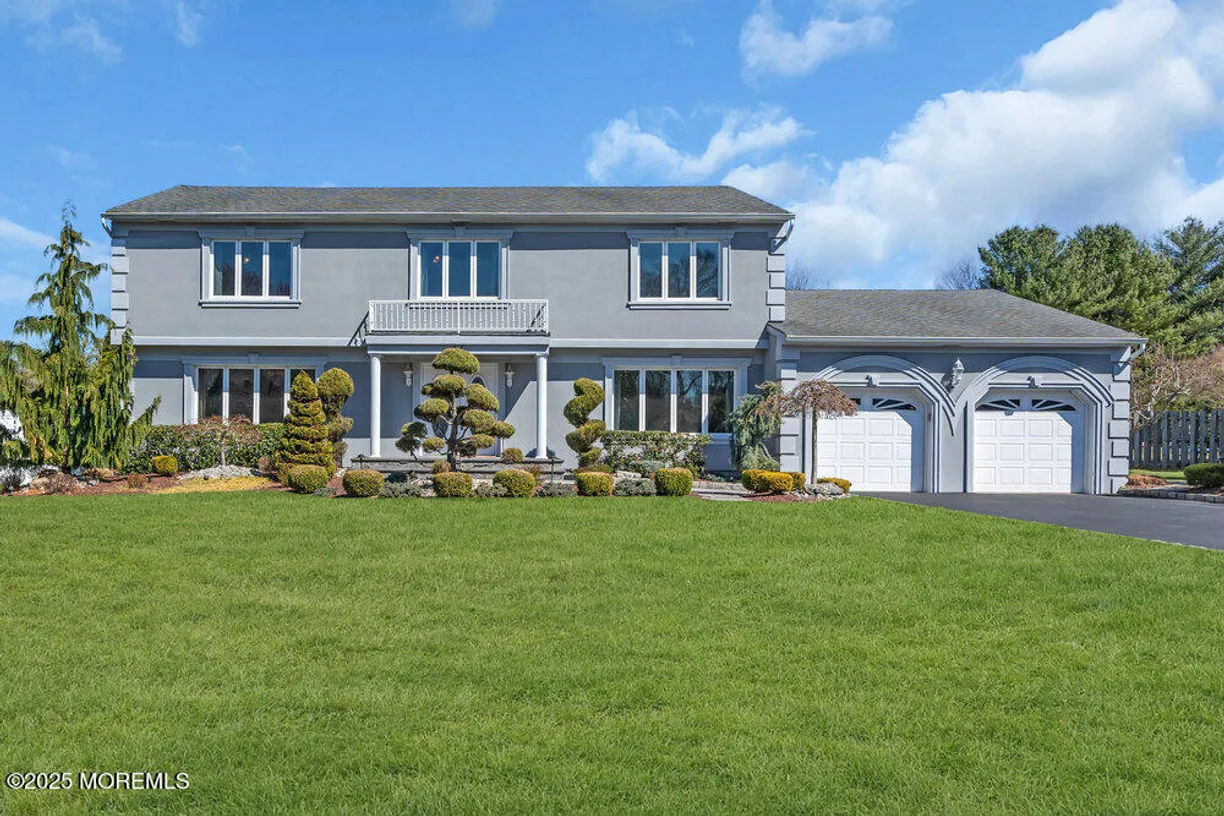 Rockland/Orange/NJ Real Estate | View 44 Longstreet Road | 5 Beds, 2 Baths