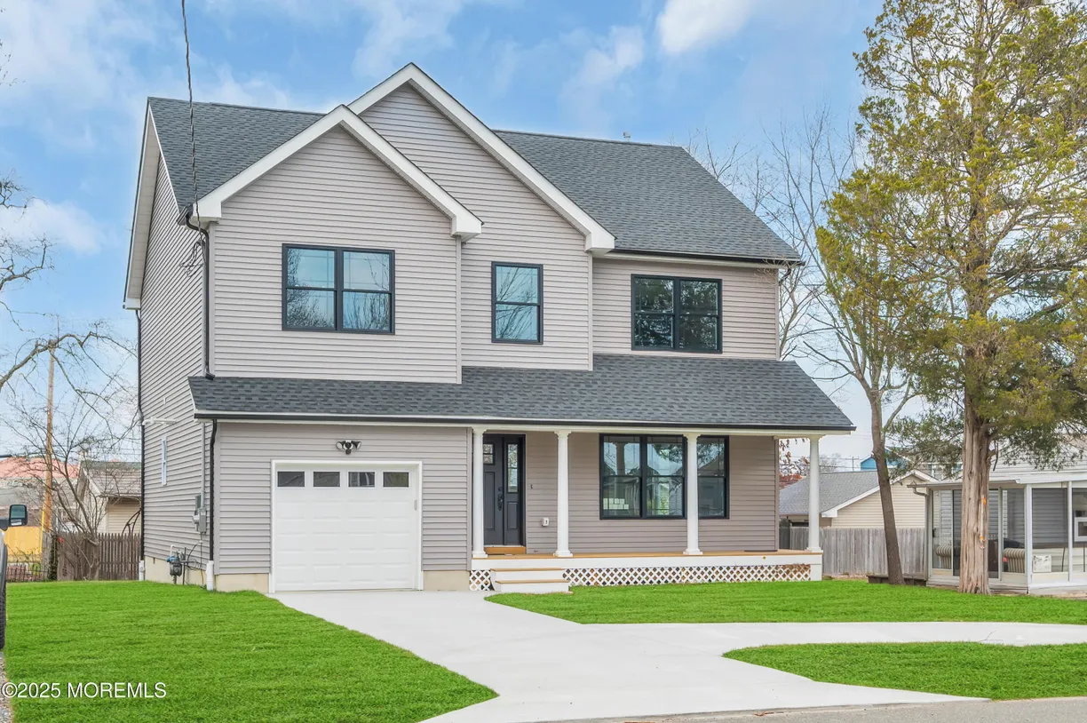 Rockland/Orange/NJ Real Estate | View 306 Beach Boulevard | 4 Beds, 2 Baths