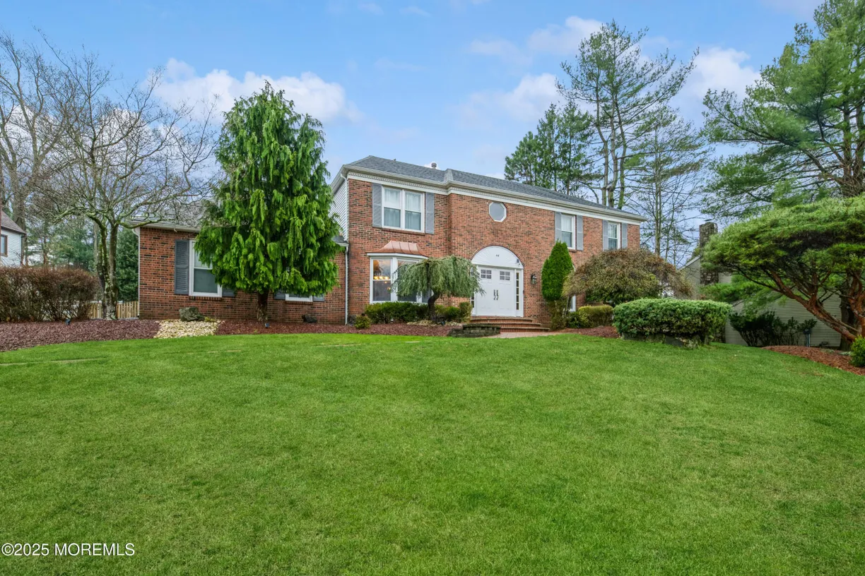 Rockland/Orange/NJ Real Estate | View 44 Manor Drive | 4 Beds, 2 Baths