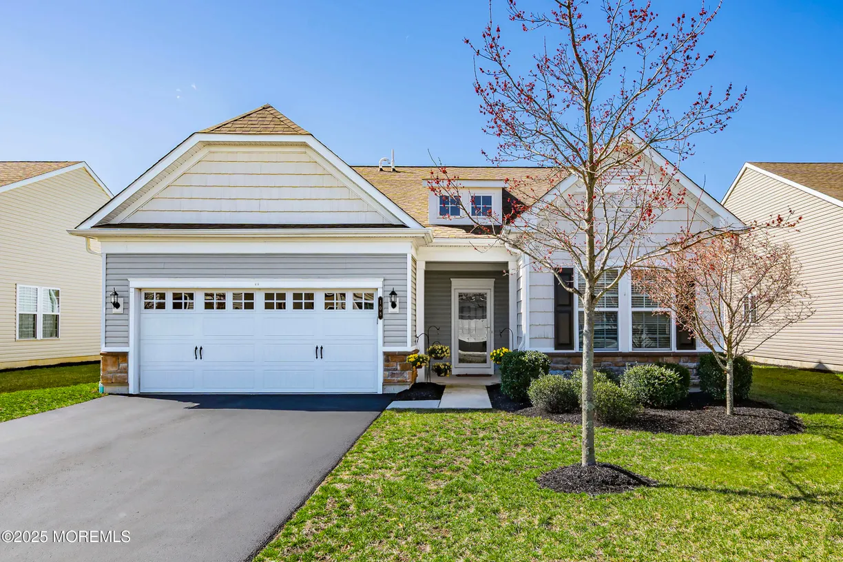 Rockland/Orange/NJ Real Estate | View 108 Addlestone Lane | 2 Beds, 2 Baths
