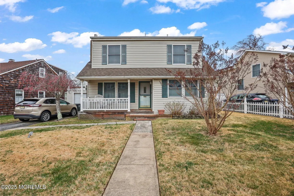 Rockland/Orange/NJ Real Estate | View 1648 Riverview Terrace | 3 Beds, 2 Baths