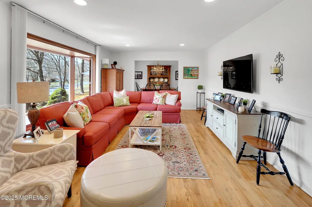 Rockland/Orange/NJ Real Estate | View 119 Sandspring Drive | Listing