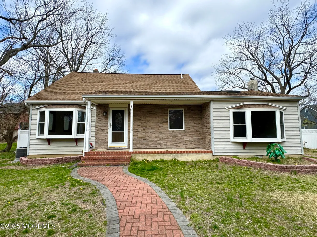 Rockland/Orange/NJ Real Estate | View 11 Oliver Street | 3 Beds, 2 Baths