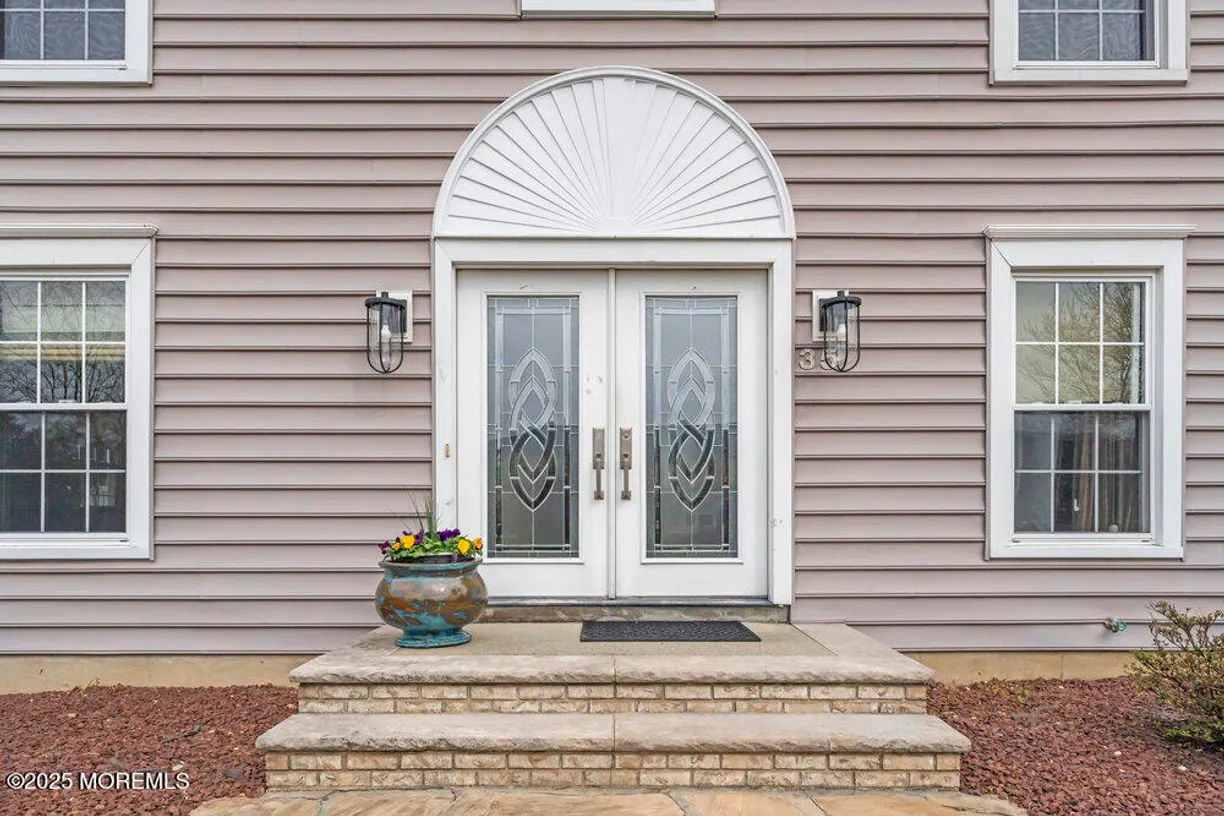 Rockland/Orange/NJ Real Estate | View 35 Harness Lane | Listing